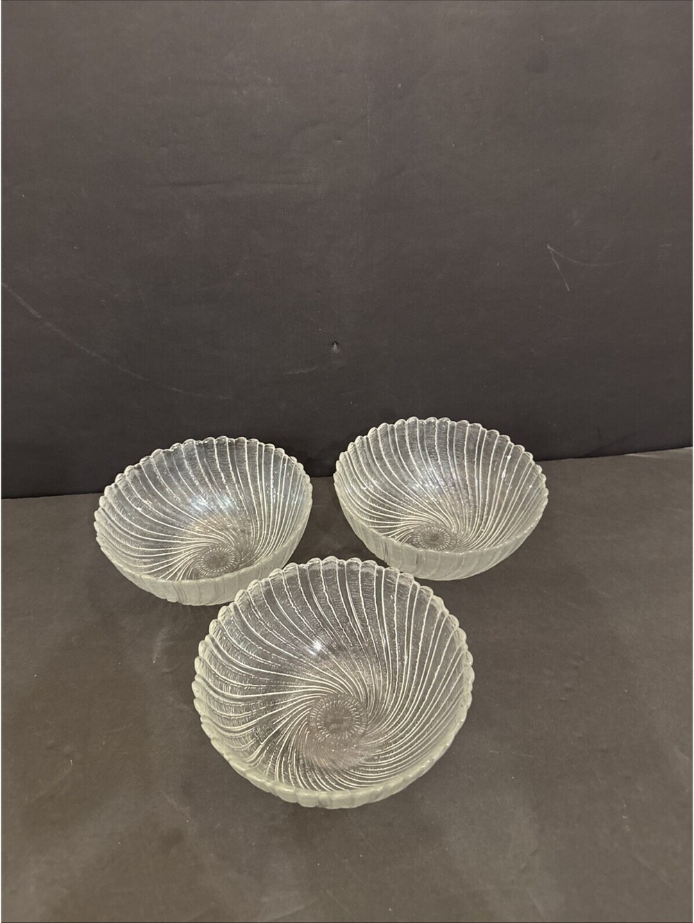 Vintage Arcoroc Seabreeze (3) Swirl Glass Bowls Fruit/Soup 5 1/2” France